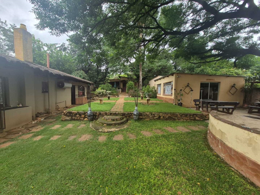 10 Bedroom Property for Sale in Mooinooi North West